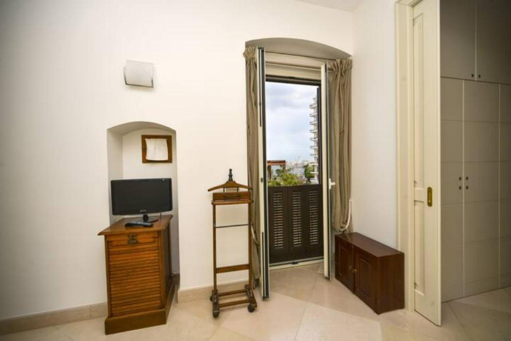 Scesa San Michele Appartement Bari Buitenkant foto