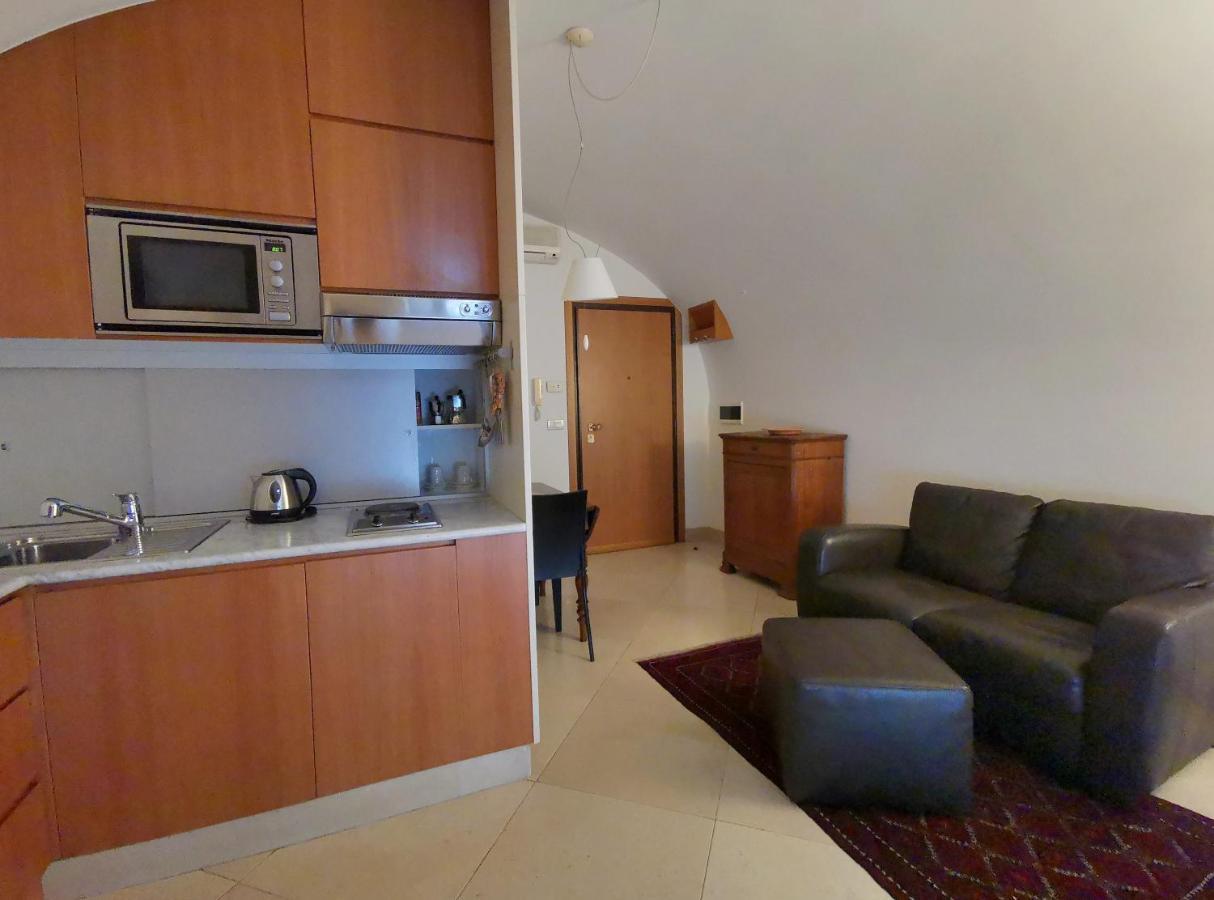 Scesa San Michele Appartement Bari Buitenkant foto