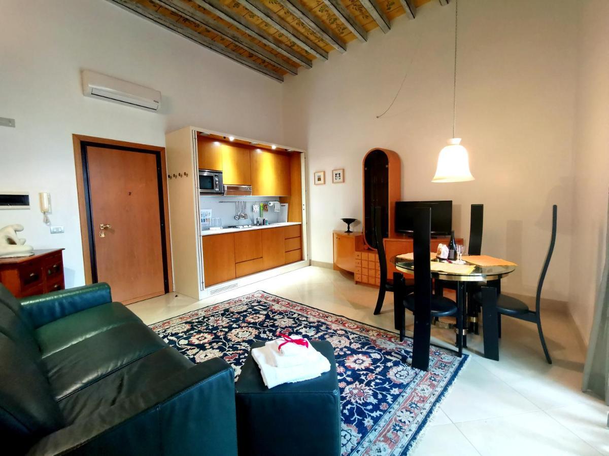 Scesa San Michele Appartement Bari Buitenkant foto