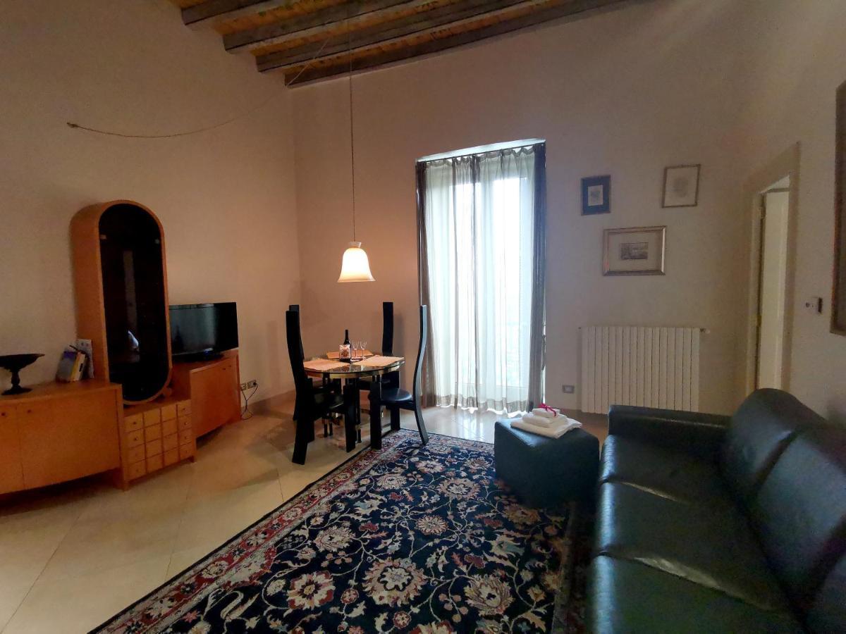 Scesa San Michele Appartement Bari Buitenkant foto