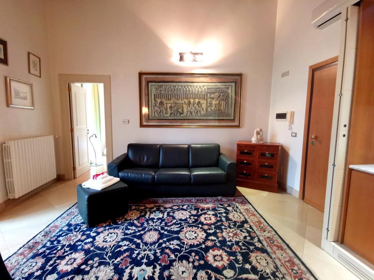 Scesa San Michele Appartement Bari Buitenkant foto